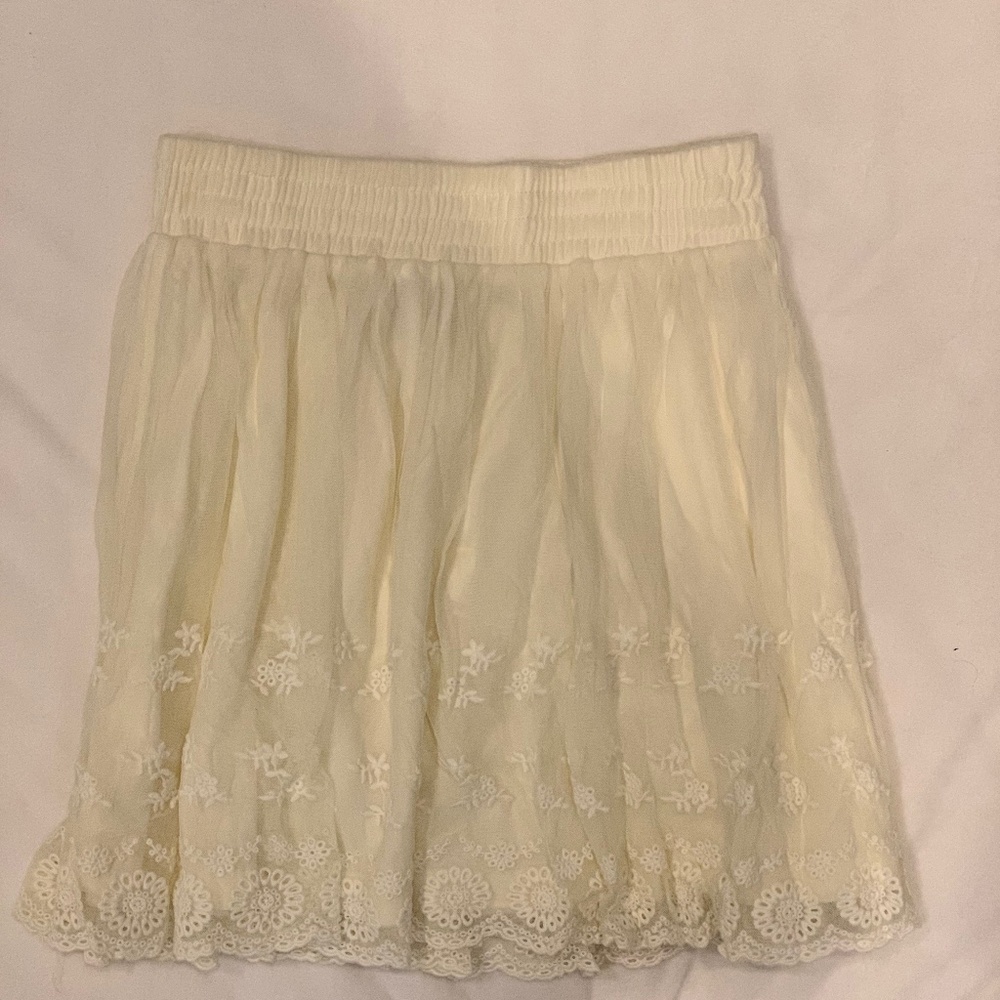 LF Lace Cream Skirt